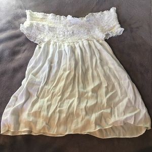 OFF THE SHOULDER WHITE TOP